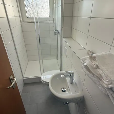 Monteurwohnung Schaeferwiese Bis 6 Personen Apartment