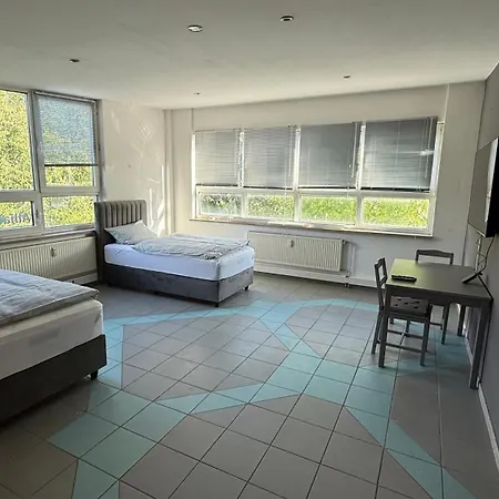 Monteurwohnung Schaeferwiese Bis 6 Personen Apartment